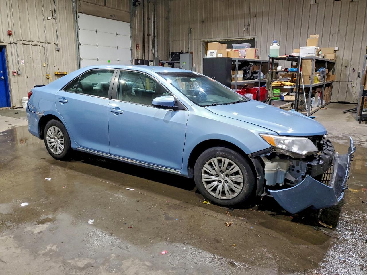 2014 TOYOTA CAMRY