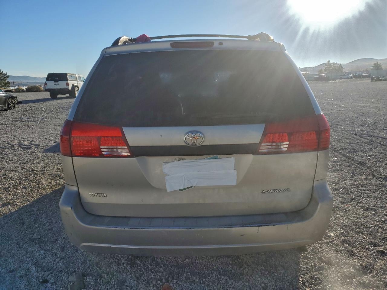 2005 TOYOTA SIENNA