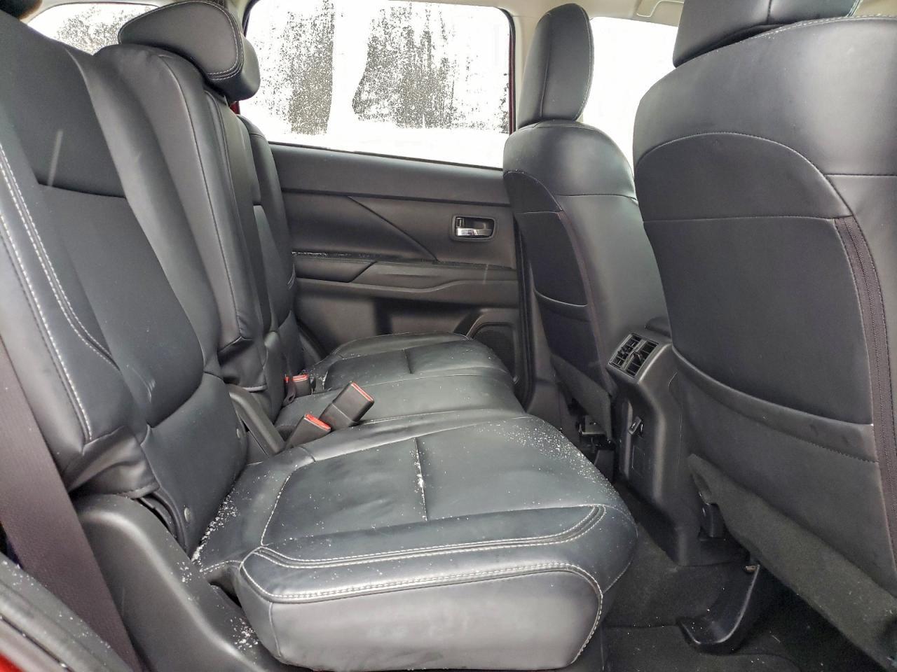 2019 MITSUBISHI outlander