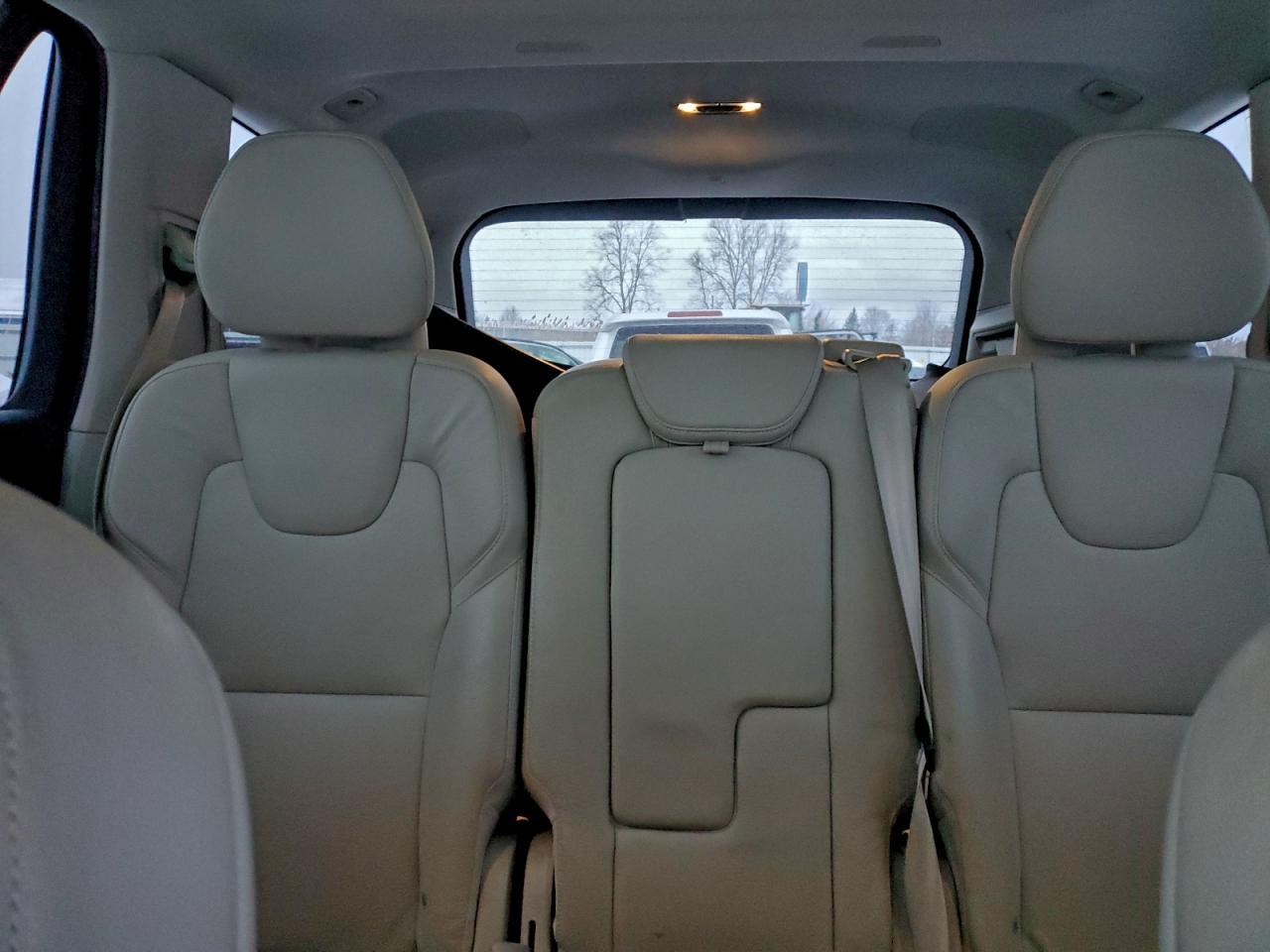 2018 VOLVO XC90