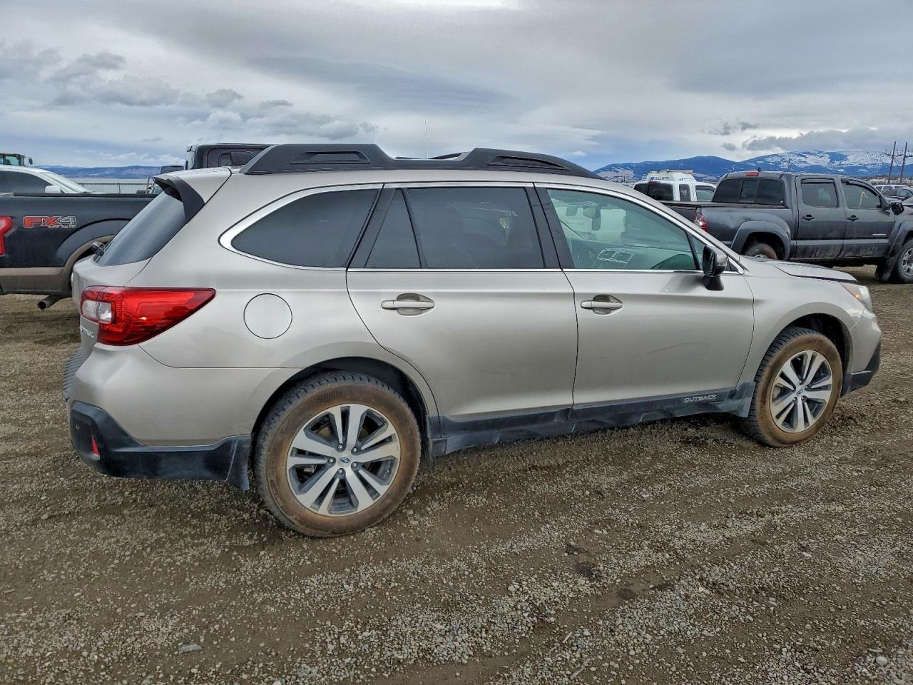 2019 SUBARU Outback