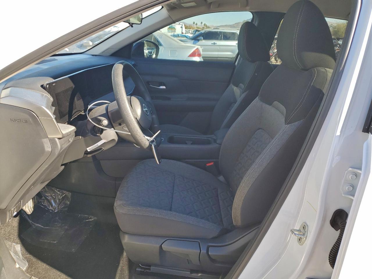 2026 NISSAN KICKS
