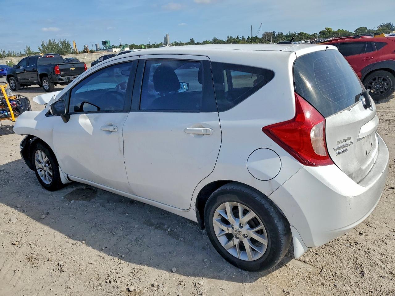 2016 NISSAN Versa Note