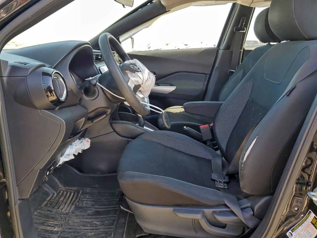 2020 NISSAN KICKS