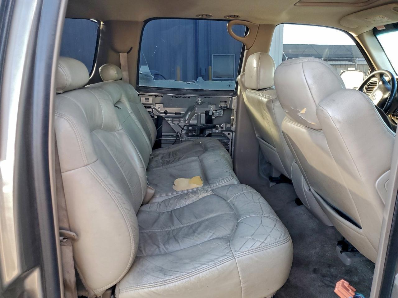 2002 CHEVROLET Suburban