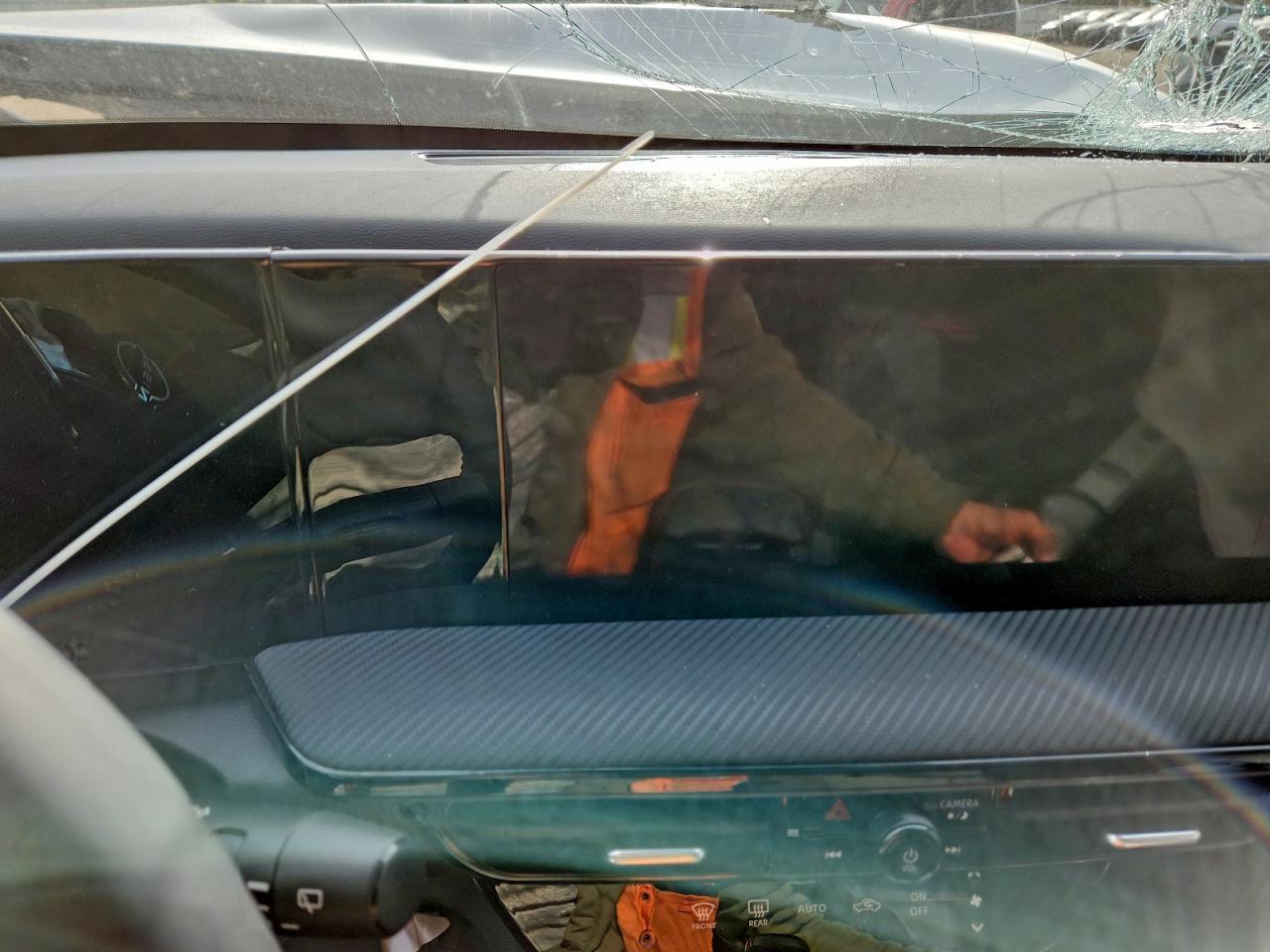 2025 NISSAN KICKS