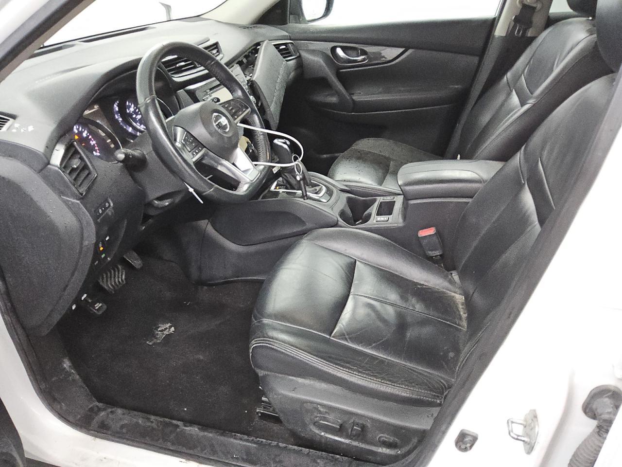 2017 NISSAN ROGUE