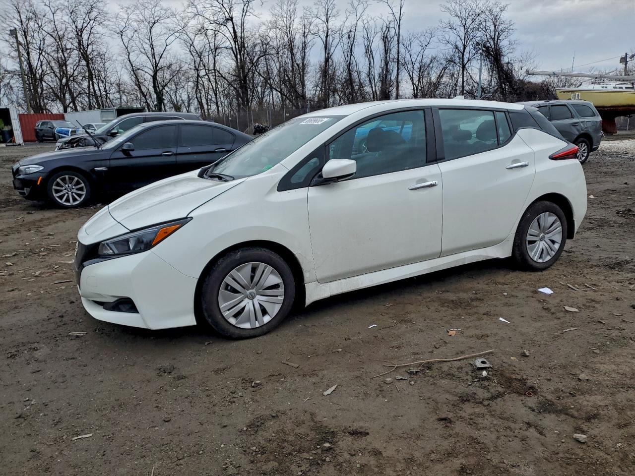 2023 NISSAN LEAF