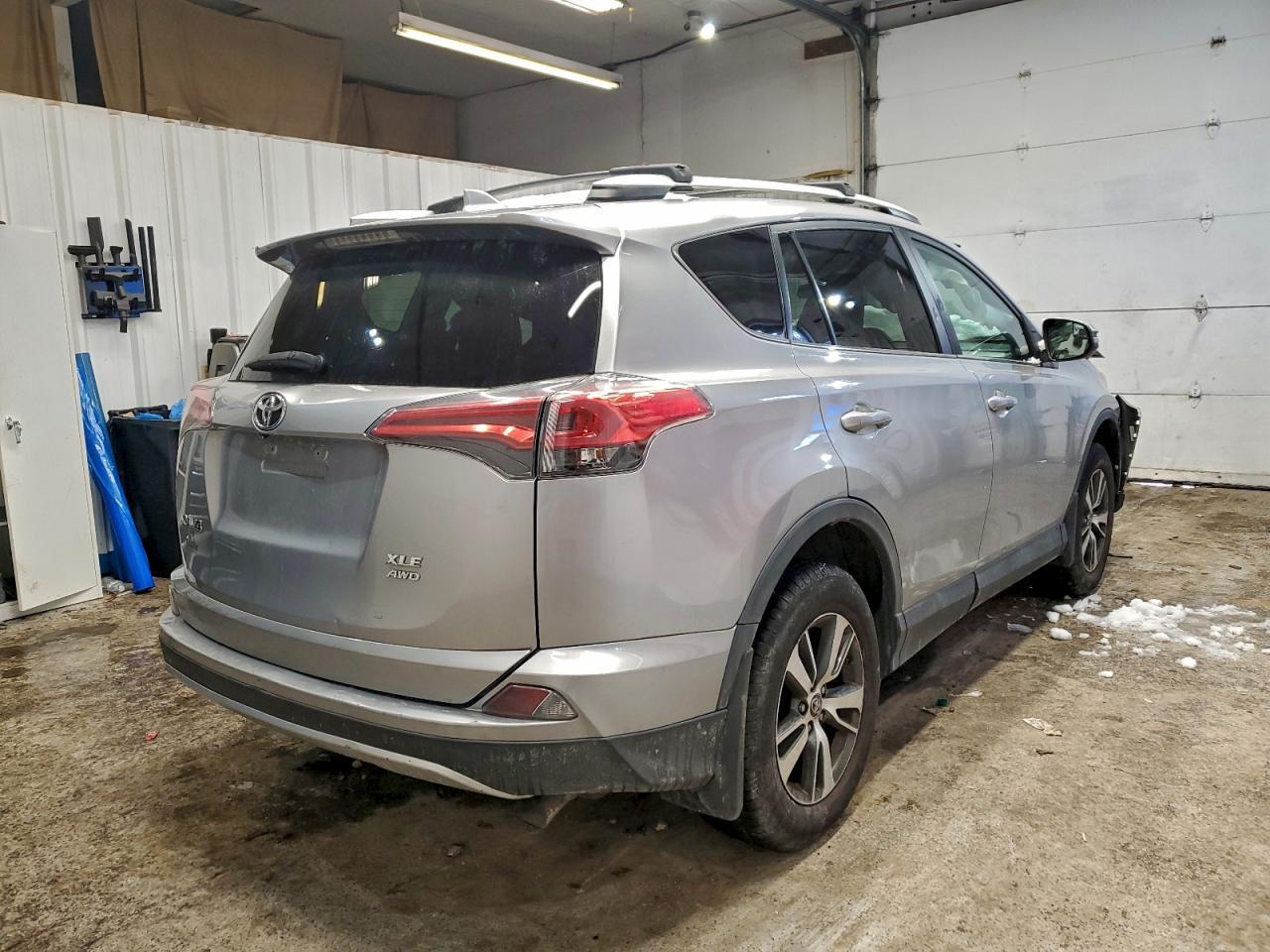 2016 TOYOTA RAV4