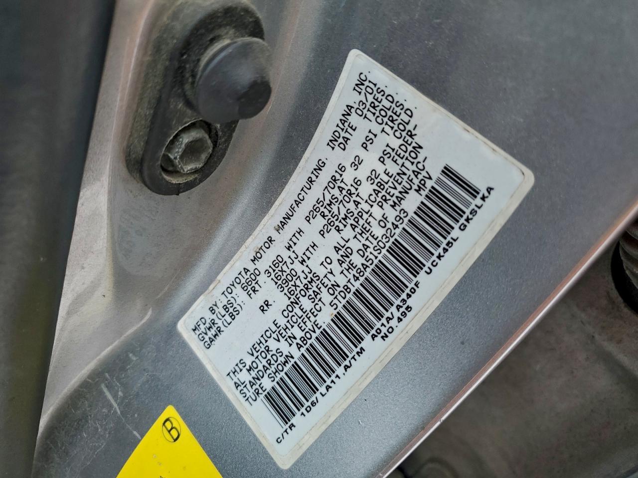 2001 TOYOTA Sequoia