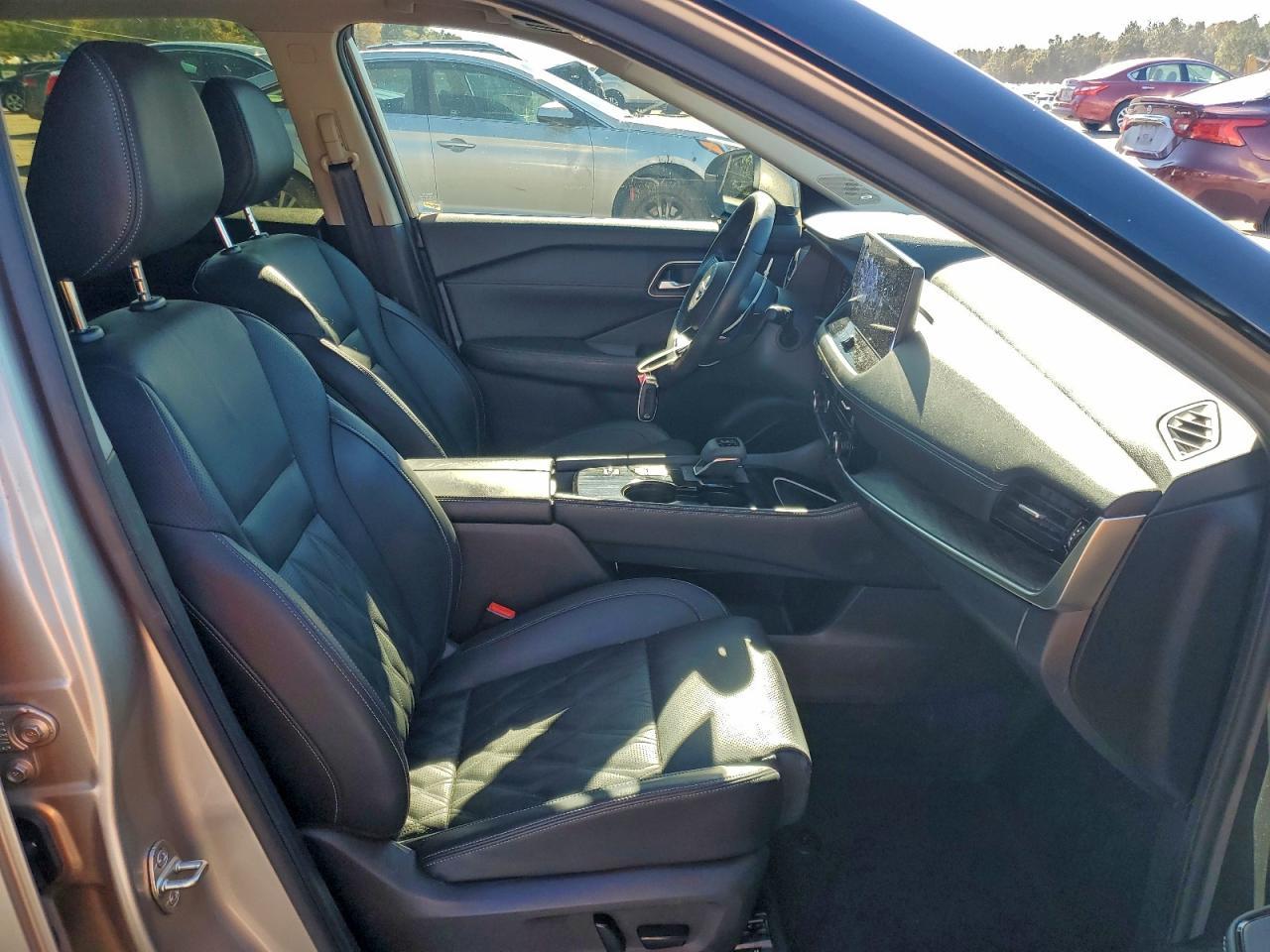 2024 NISSAN ROGUE
