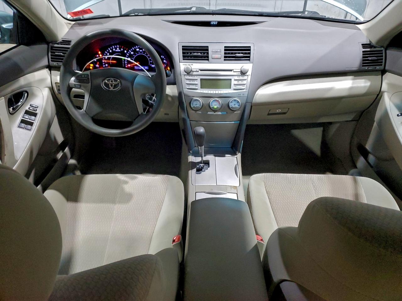 2011 TOYOTA CAMRY