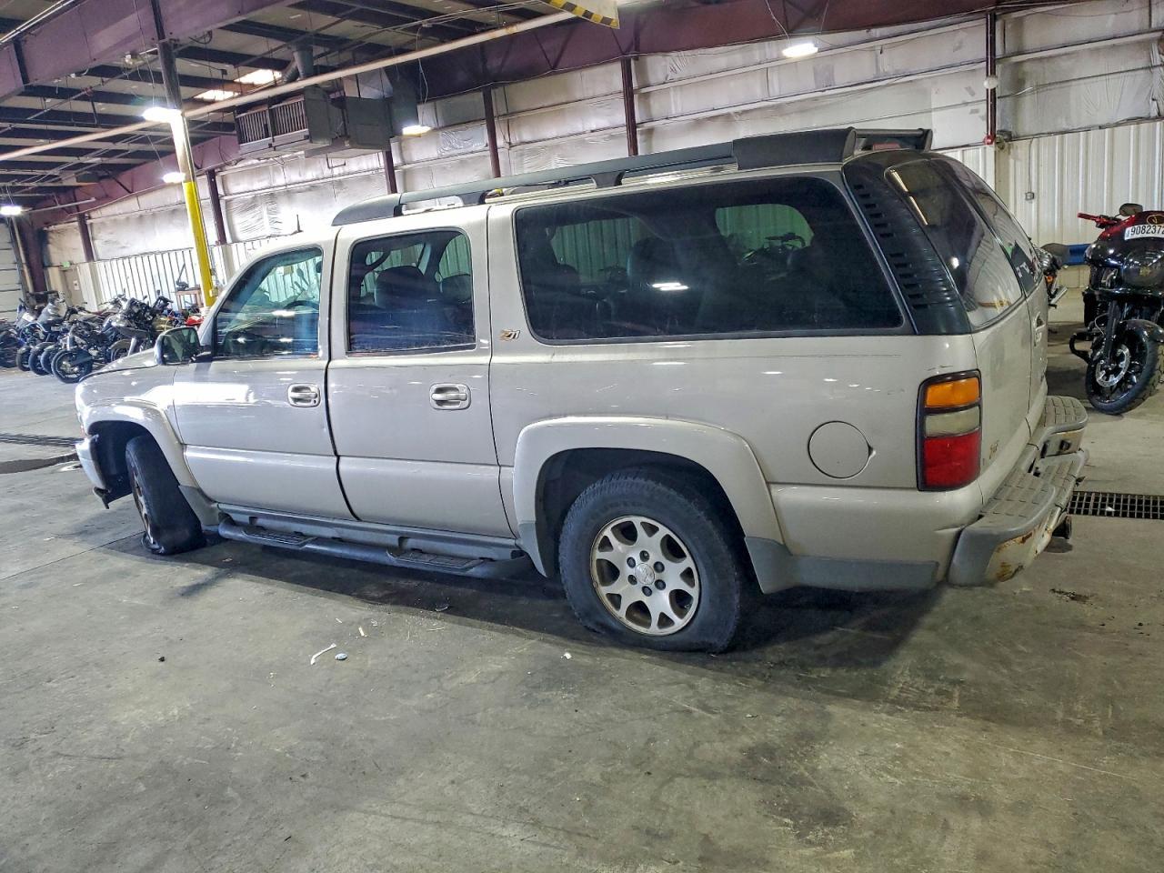2004 CHEVROLET Suburban