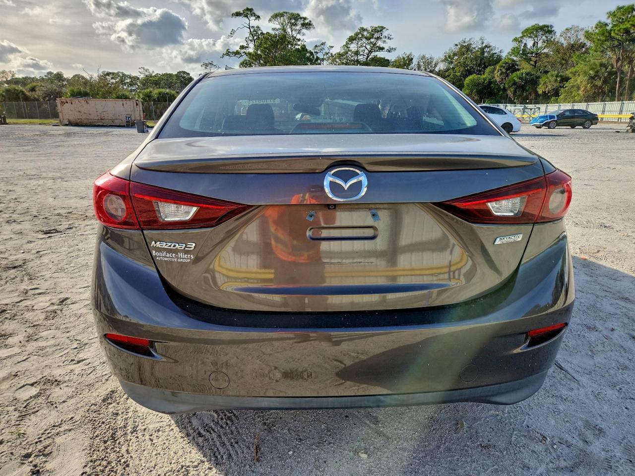 2018 MAZDA 3