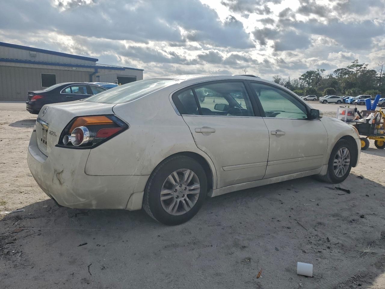 2012 NISSAN ALTIMA