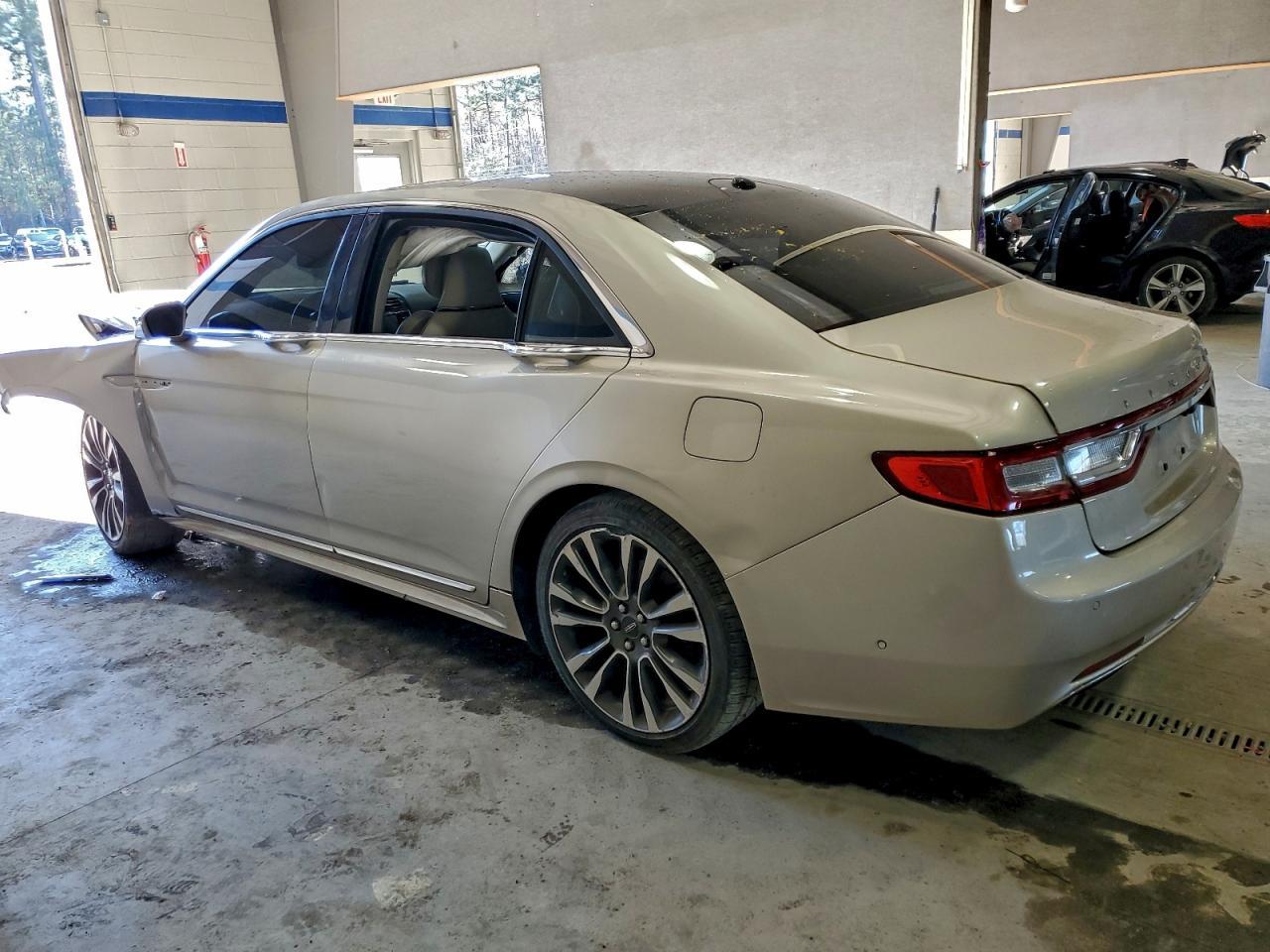 2017 LINCOLN Continental