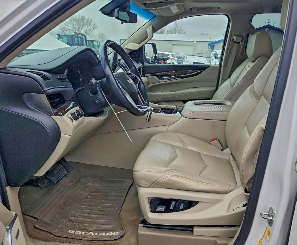 2018 CADILLAC ESCALADE