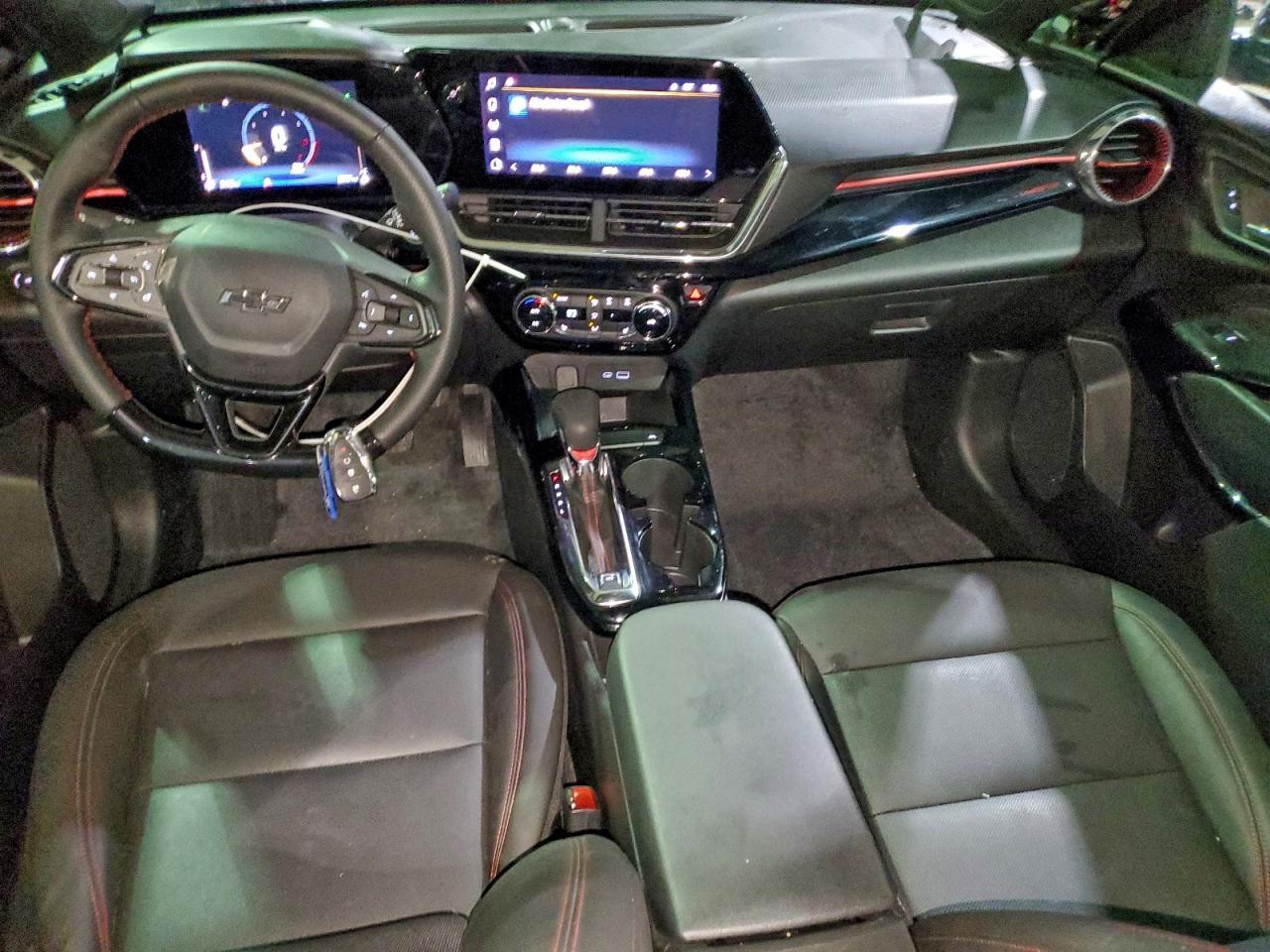 2025 CHEVROLET TRAX