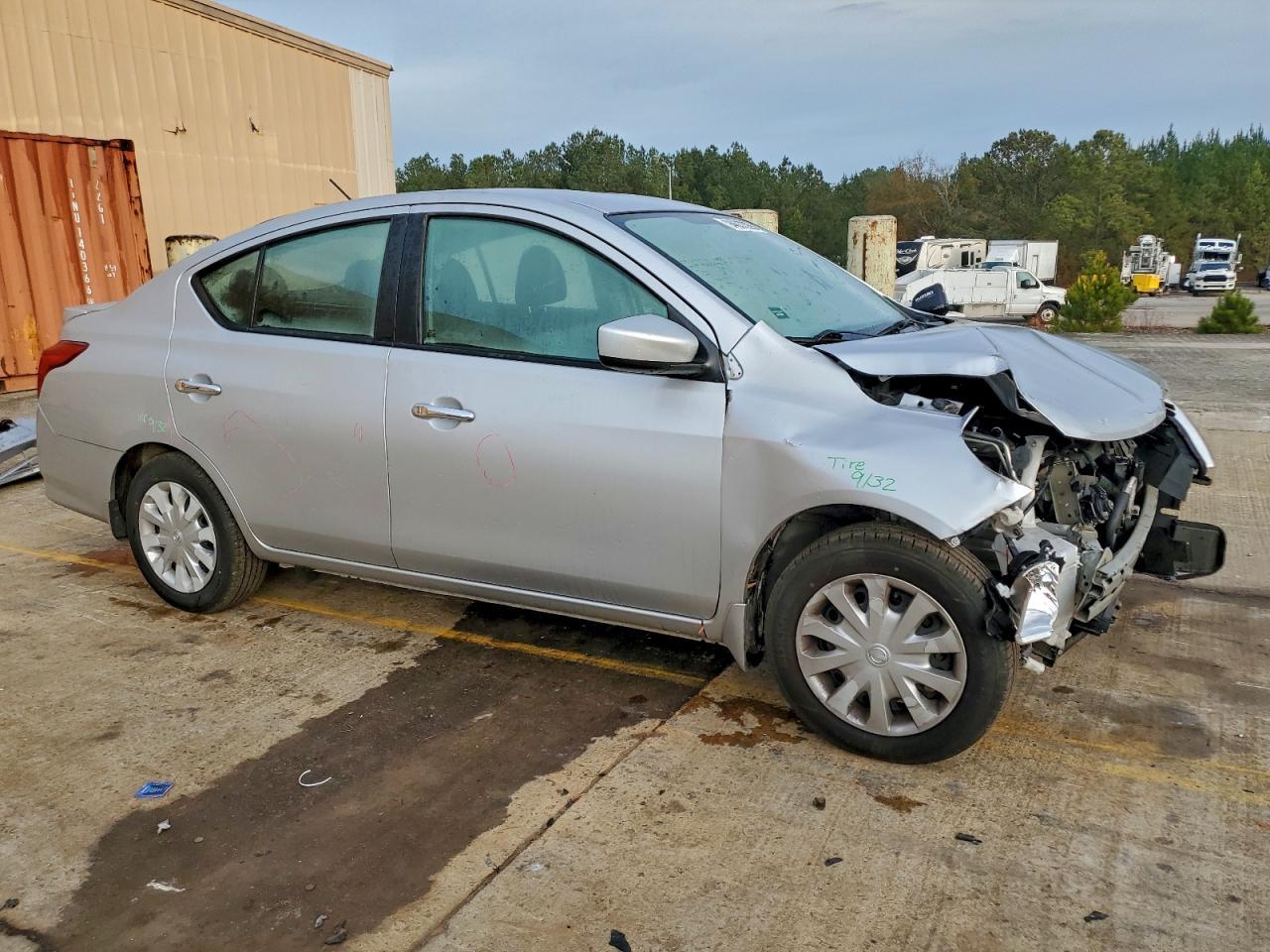 2019 NISSAN VERSA