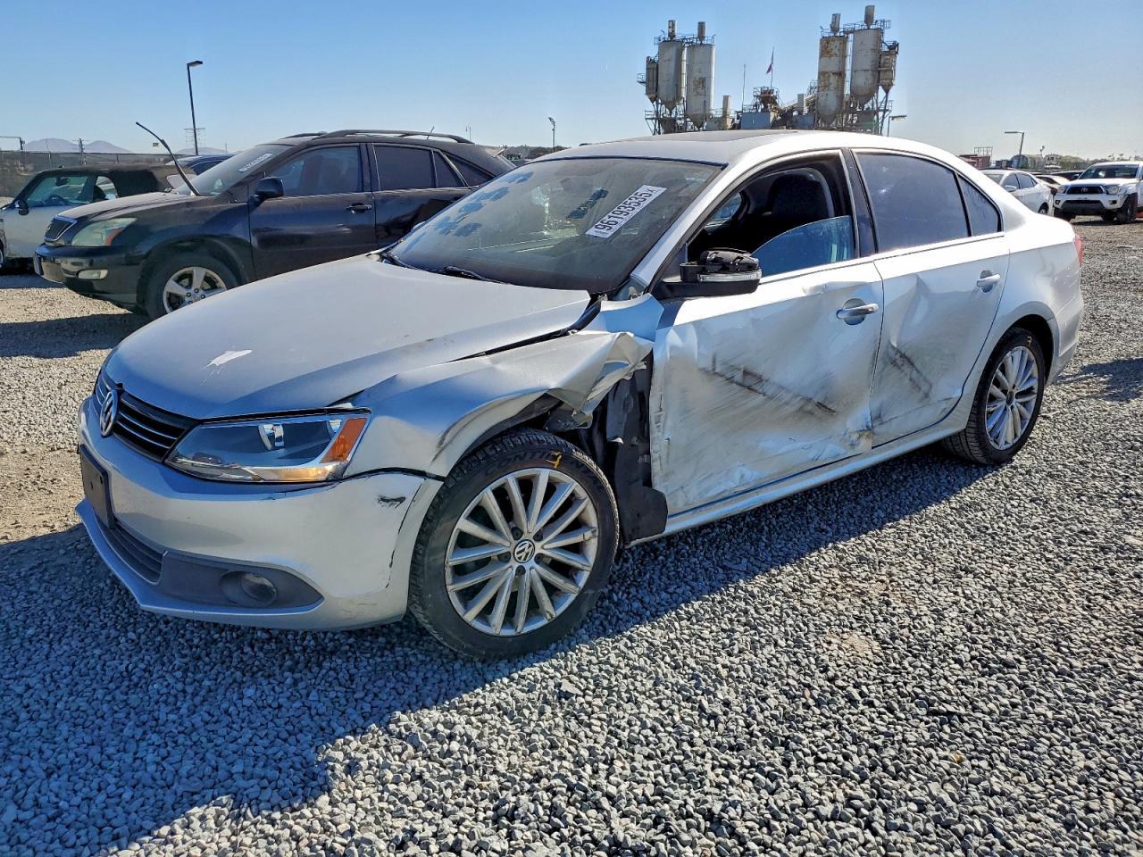 2011 VOLKSWAGEN JETTA