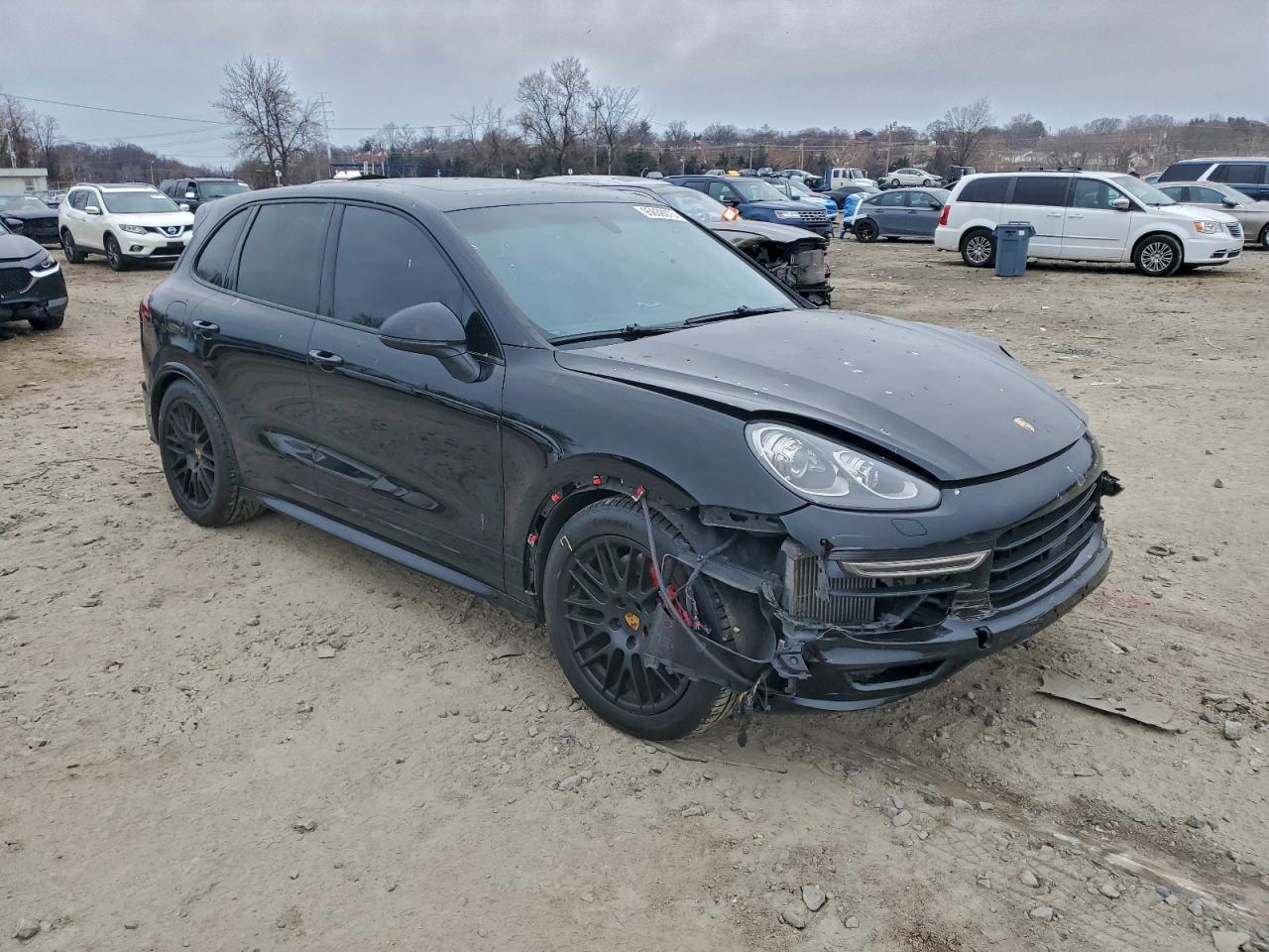 2017 PORSCHE CAYENNE