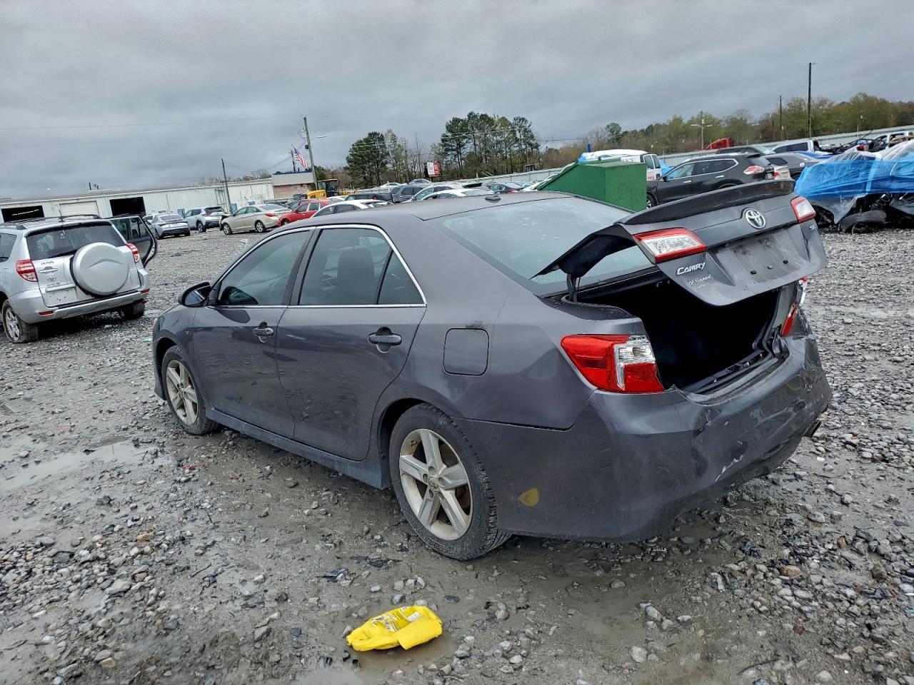 2014 TOYOTA CAMRY