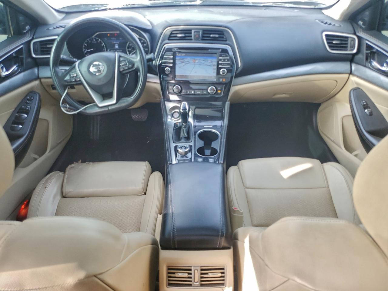 2017 NISSAN Maxima