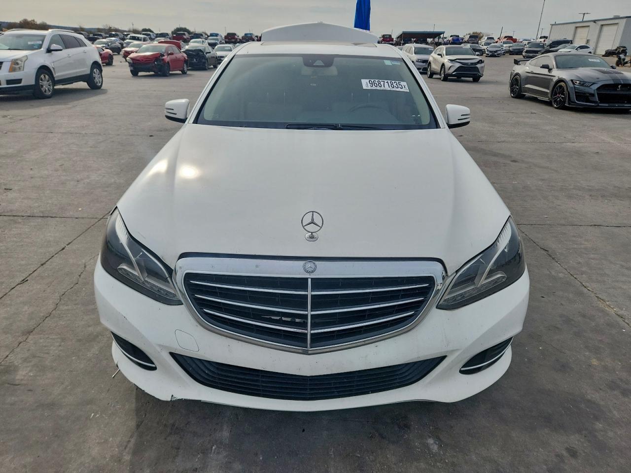 2014 MERCEDES-BENZ E-Class