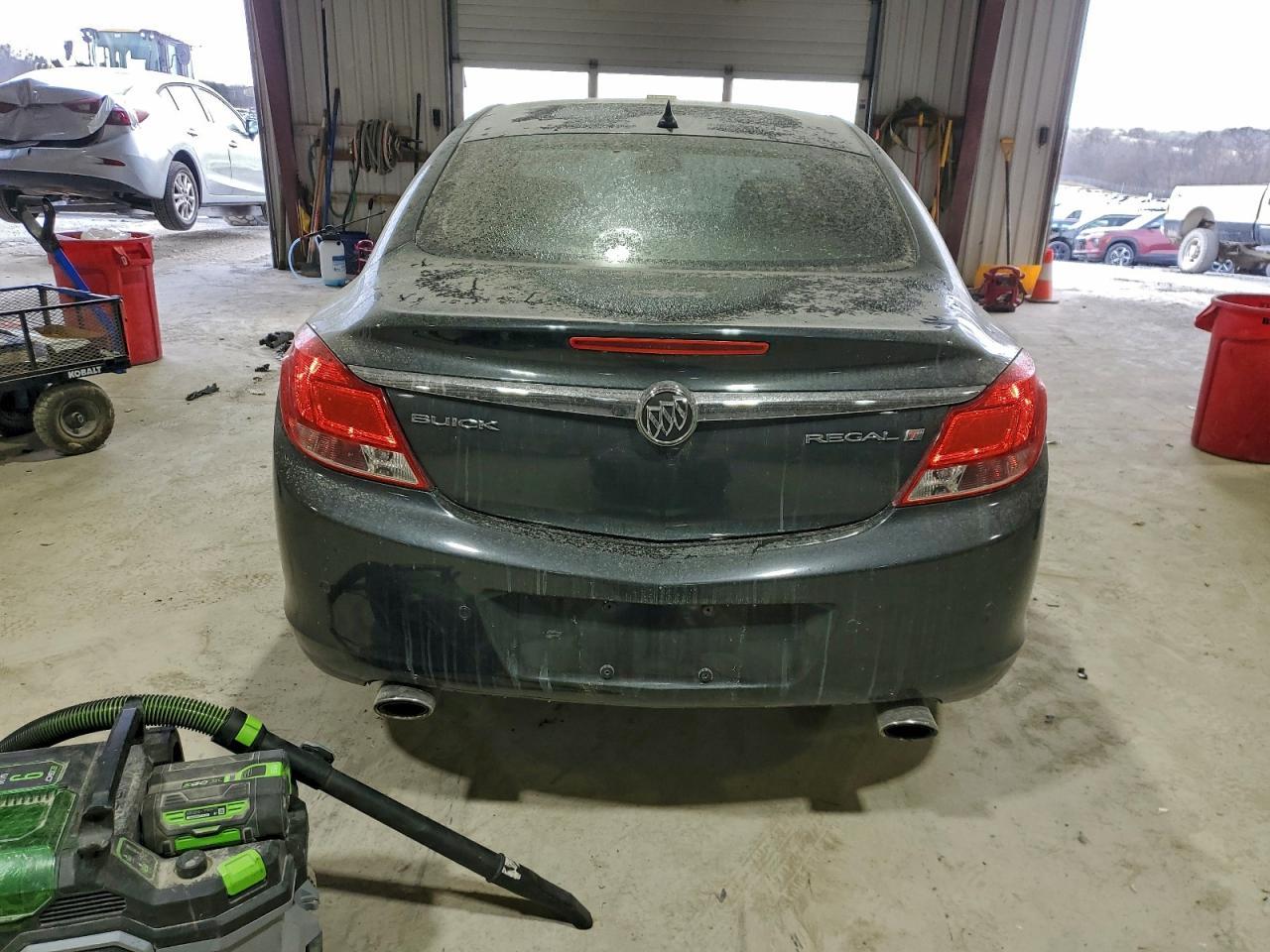 2013 BUICK Regal