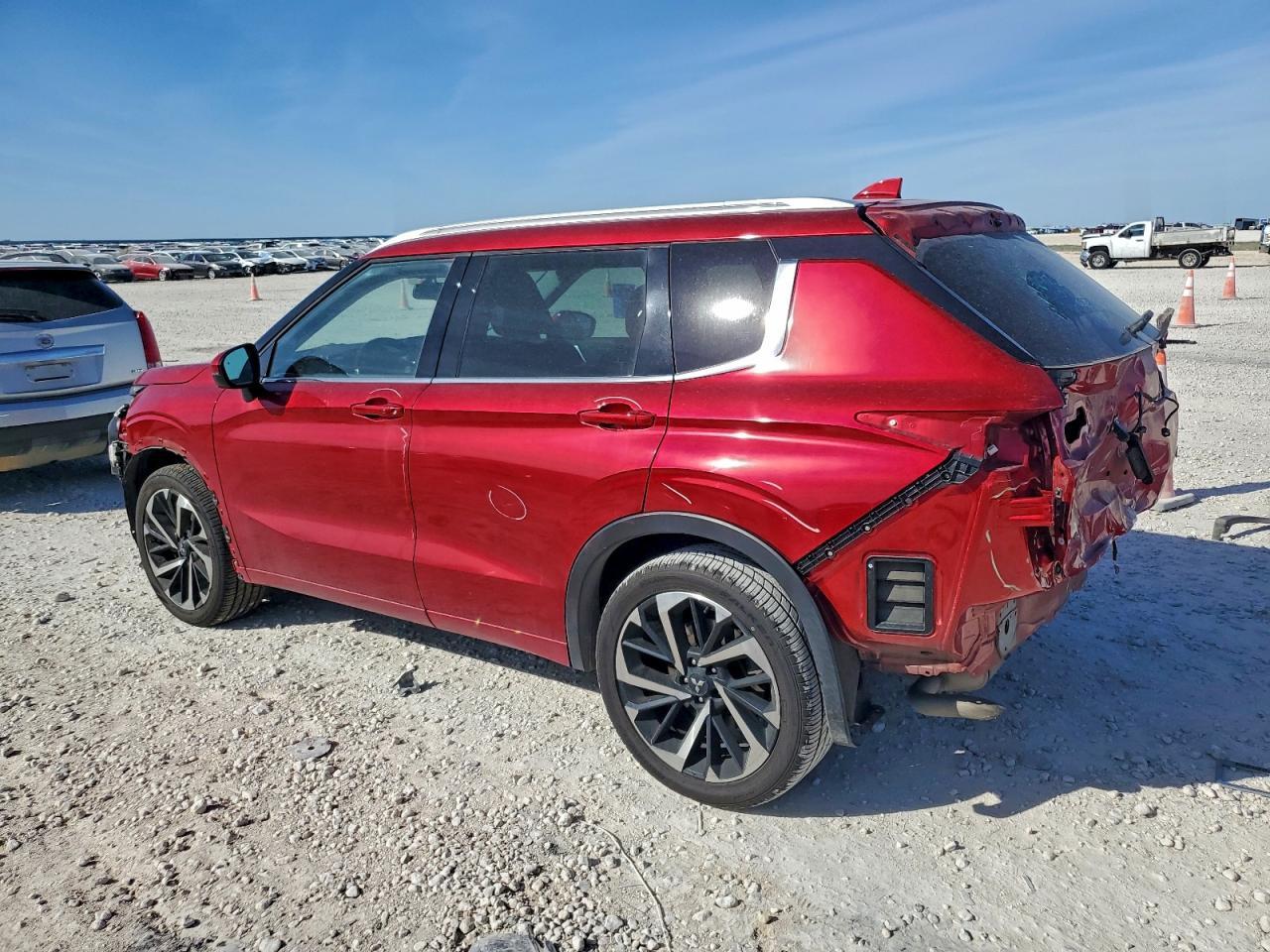 2022 MITSUBISHI outlander