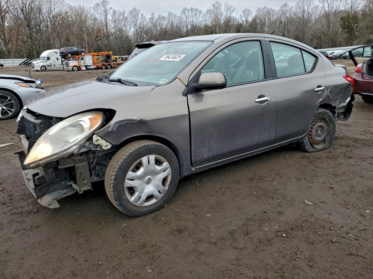 2013 NISSAN VERSA