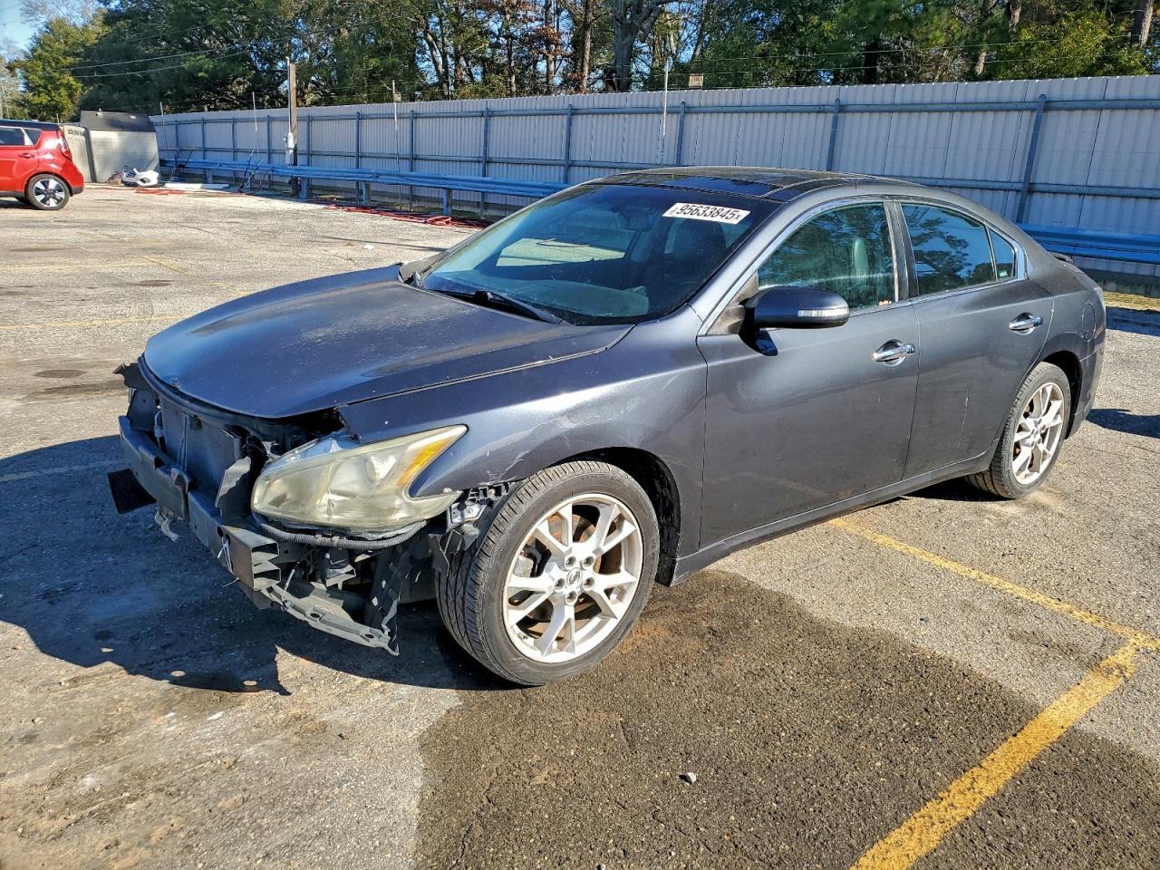 2012 NISSAN Maxima