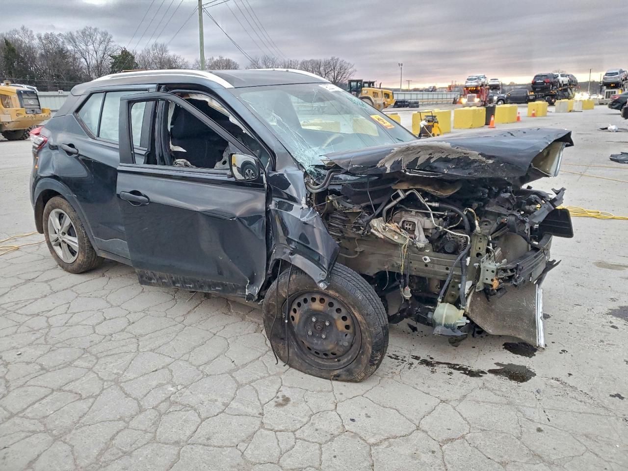 2019 NISSAN KICKS