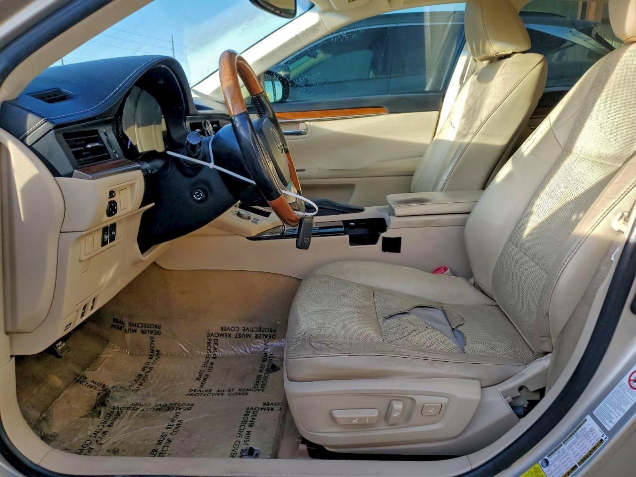 2013 LEXUS ES 300H