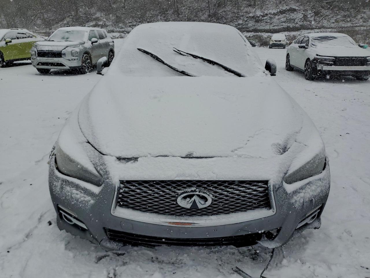 2017 INFINITI Q50