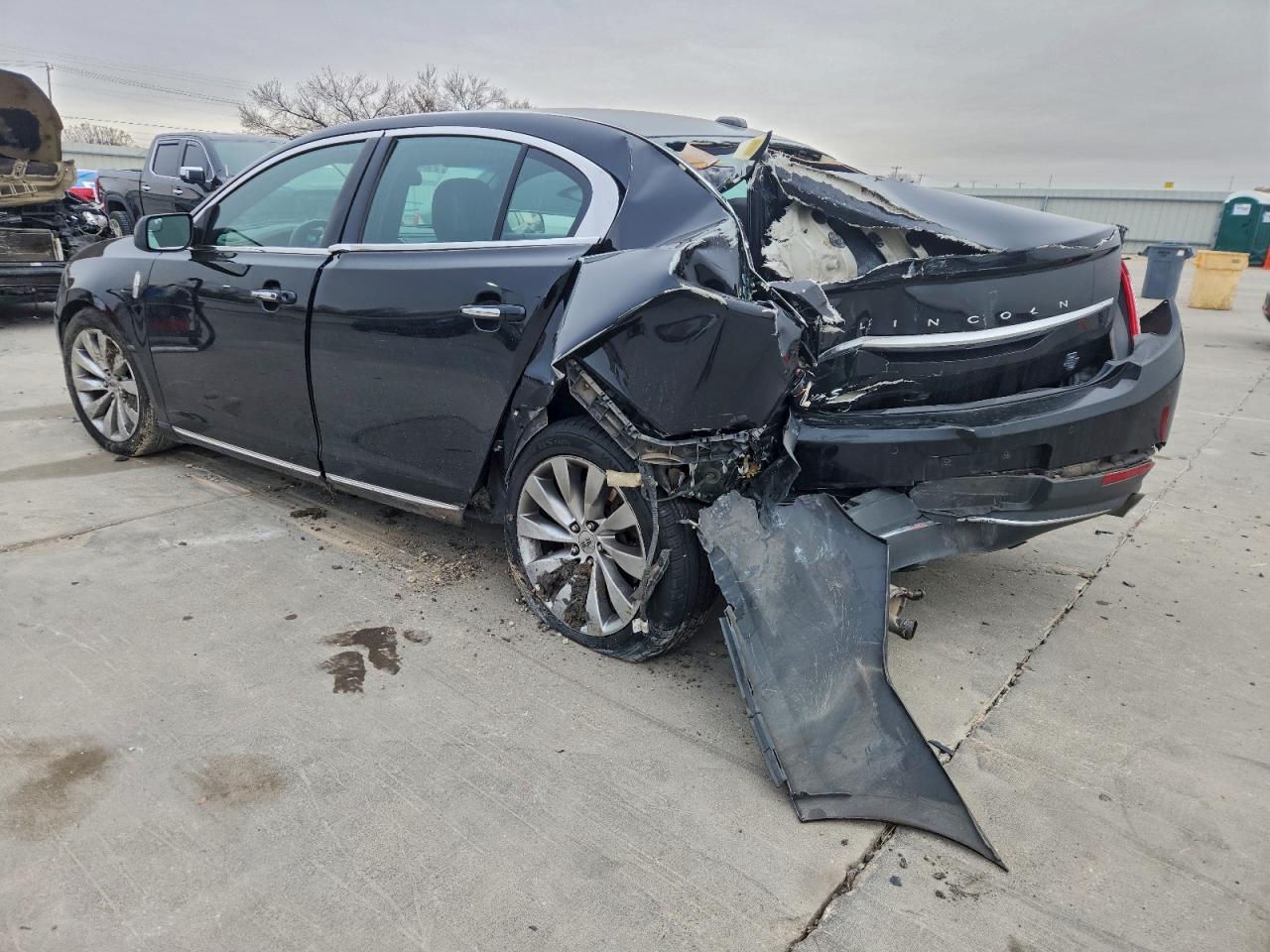 2016 LINCOLN MKS