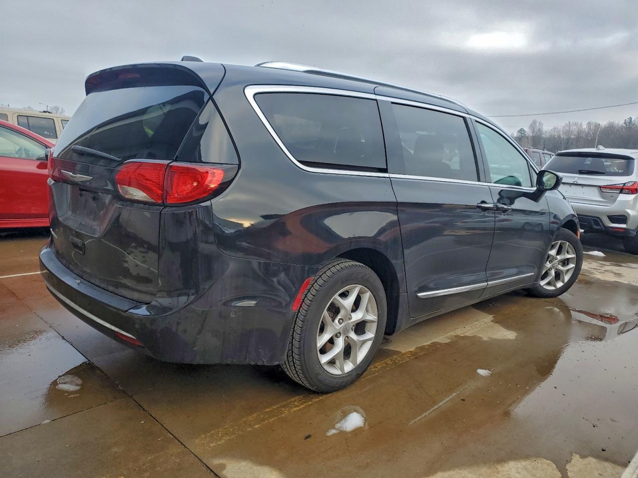 2019 CHRYSLER Pacifica