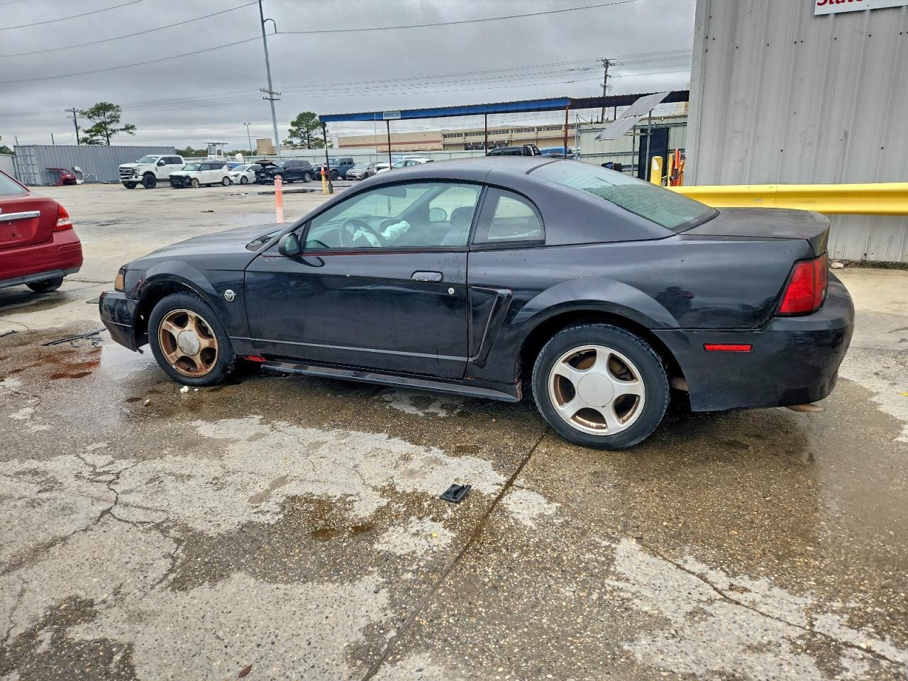 2004 FORD MUSTANG