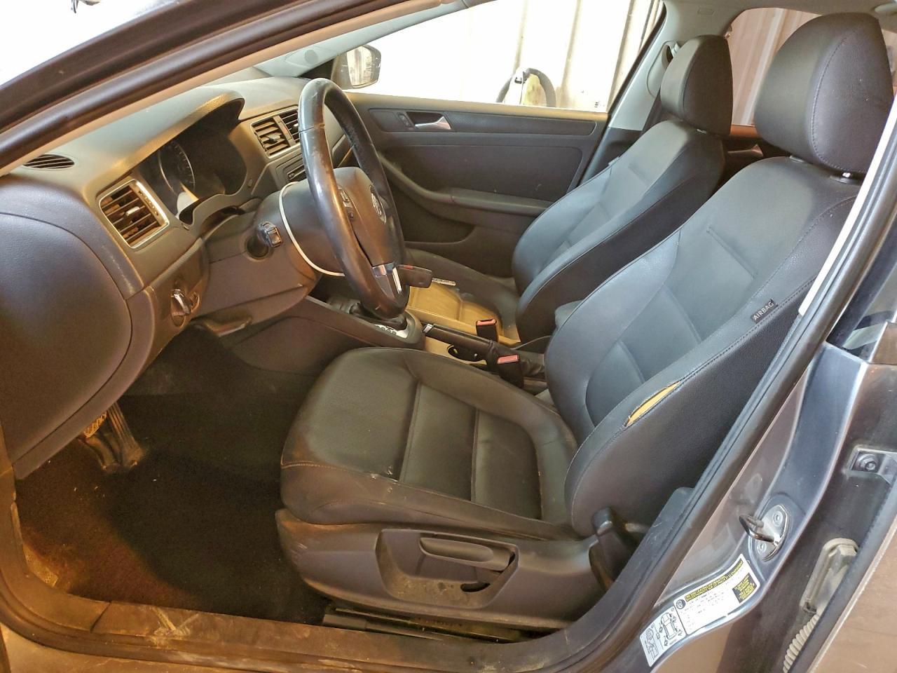 2012 VOLKSWAGEN JETTA