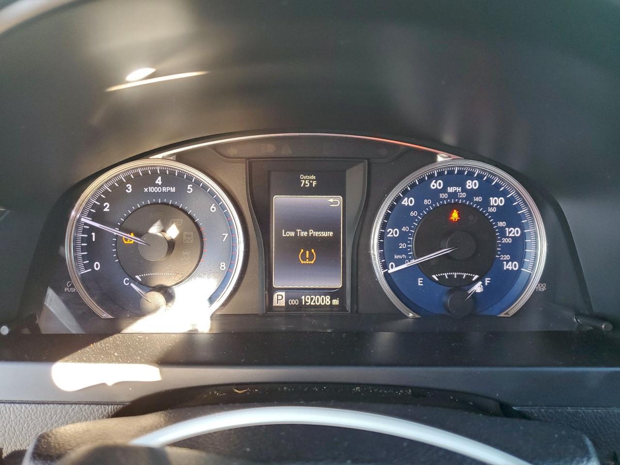2016 TOYOTA CAMRY