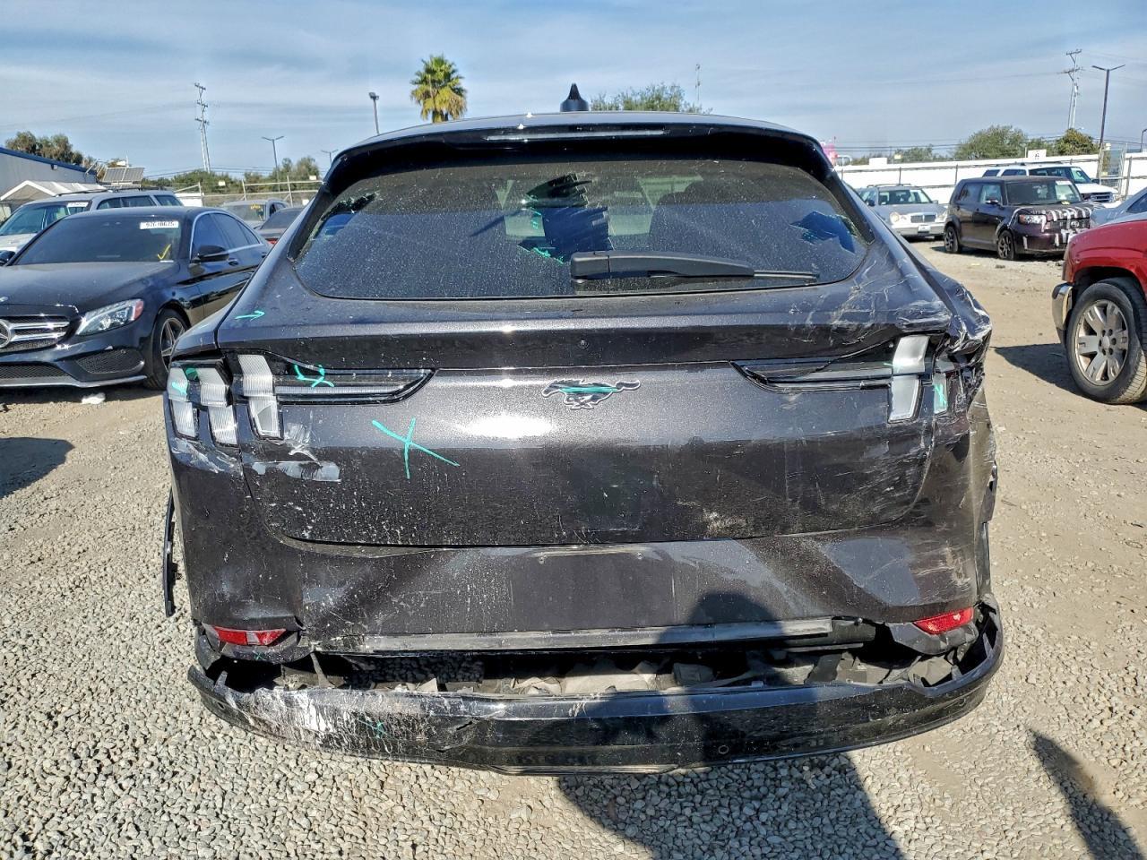 2022 FORD Mustang Mach-E