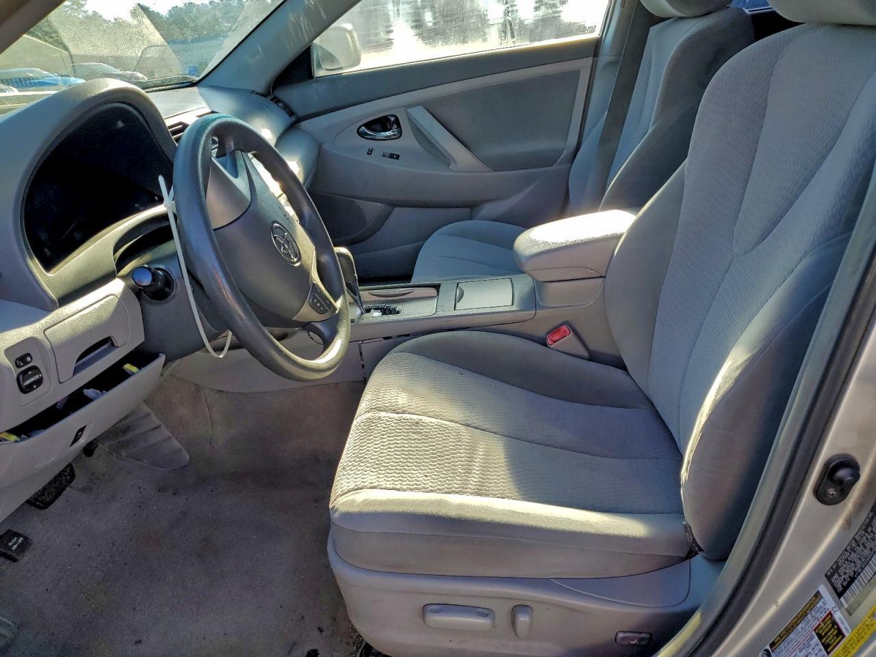 2010 TOYOTA CAMRY