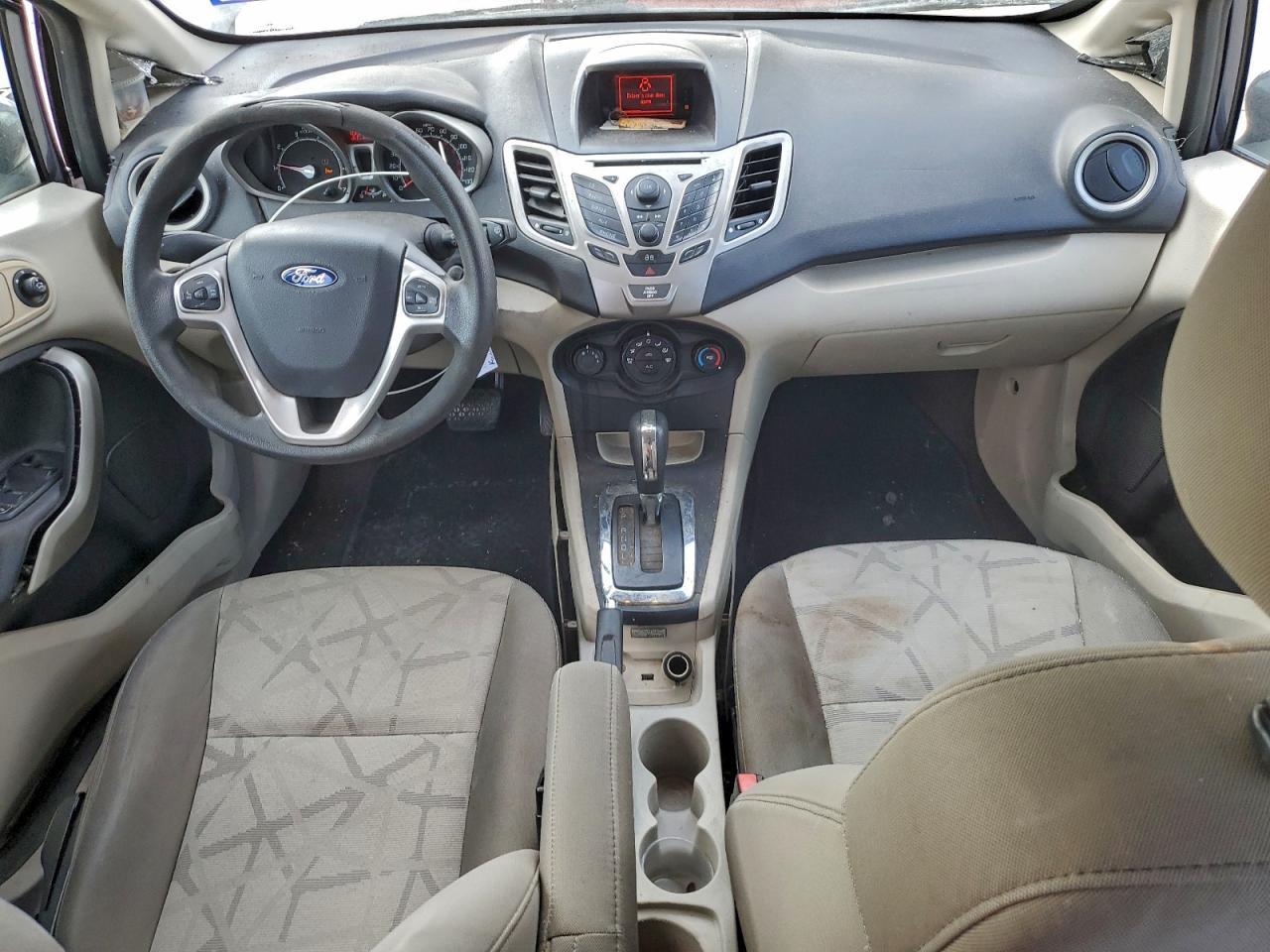 2013 FORD Fiesta