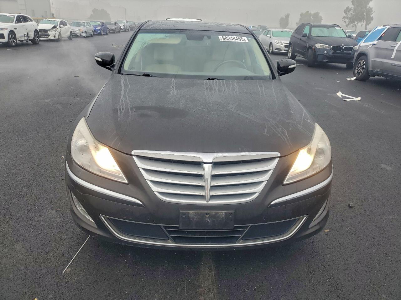 2013 HYUNDAI GENESIS