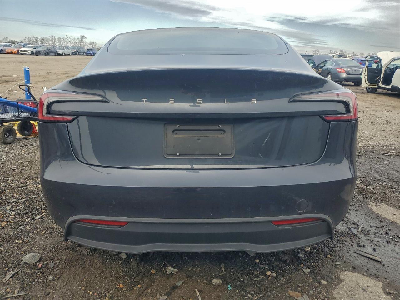 2024 TESLA MODEL 3