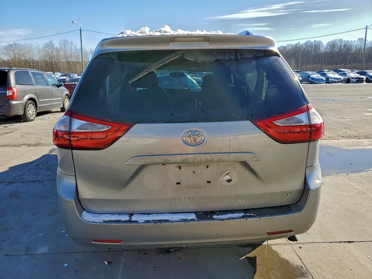 2015 TOYOTA SIENNA