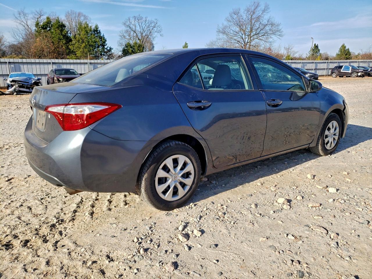 2015 TOYOTA COROLLA