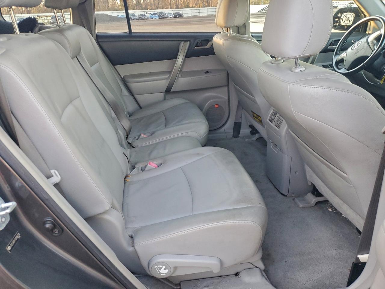 2008 TOYOTA HIGHLANDER
