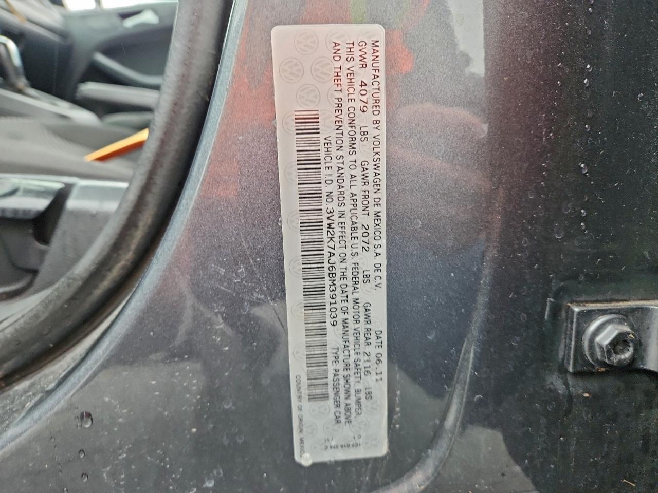 2011 VOLKSWAGEN JETTA