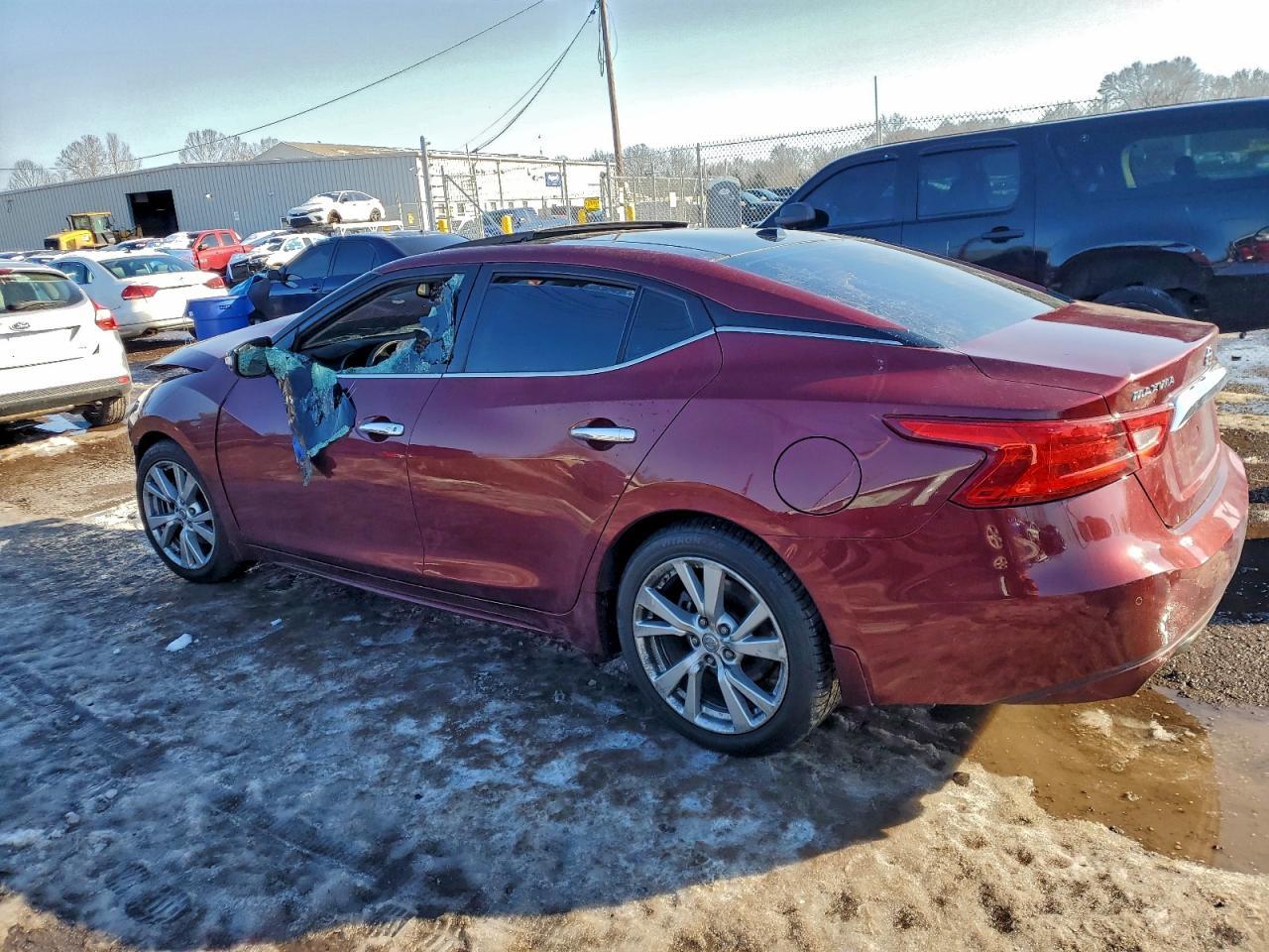 2017 NISSAN Maxima
